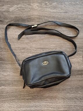 AIGNER UNISEX Travel Bag Black Crossbody Bag with Gold Accent Organization